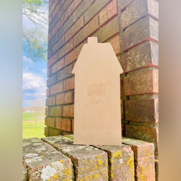 *Family Traditions Saltbox House Muted Mauve Color - Picture 5 of 10